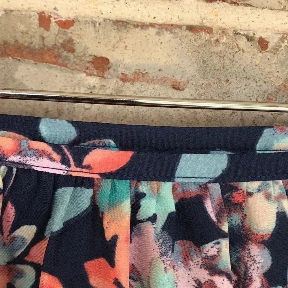 Lauren‎ Conrad Navy Floral Mini Skirt